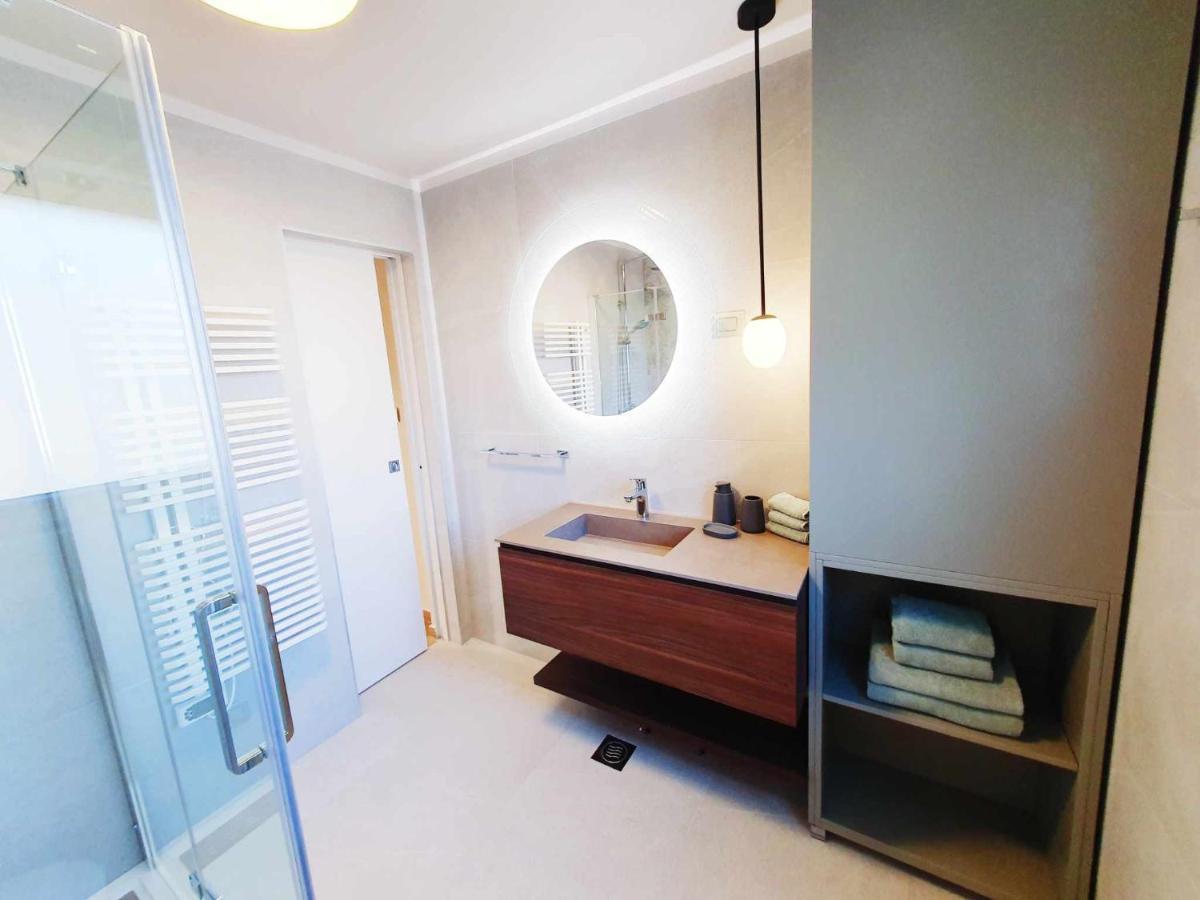 New Ana Design City Center Apartments Pula Eksteriør billede
